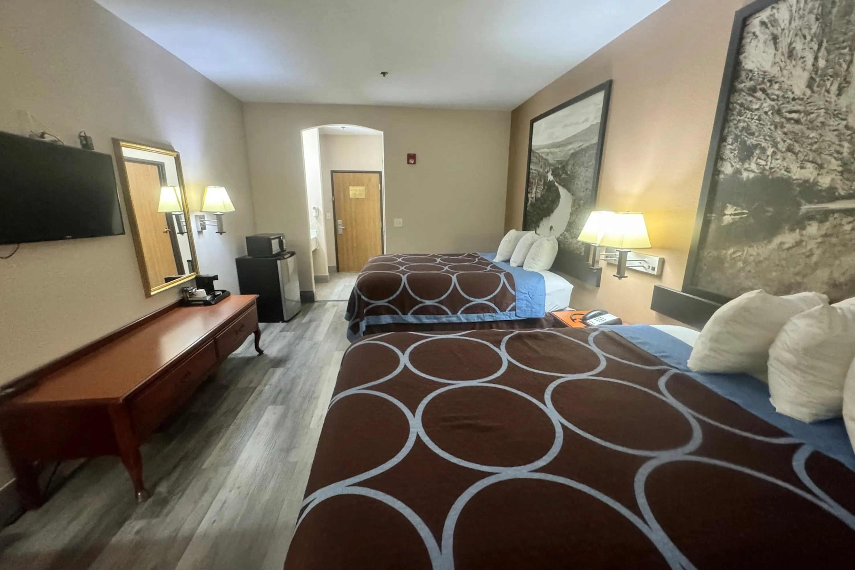 Super 8 Huntsville